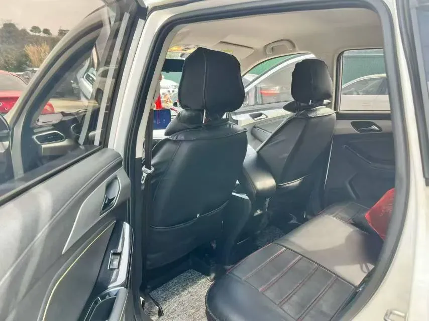 2019 BeiJing Auto X3 1.5T 150HP L4 6MT,autocango,china used car exporter,china ev exporter,chinese used car exporter,chinese used ev exporter