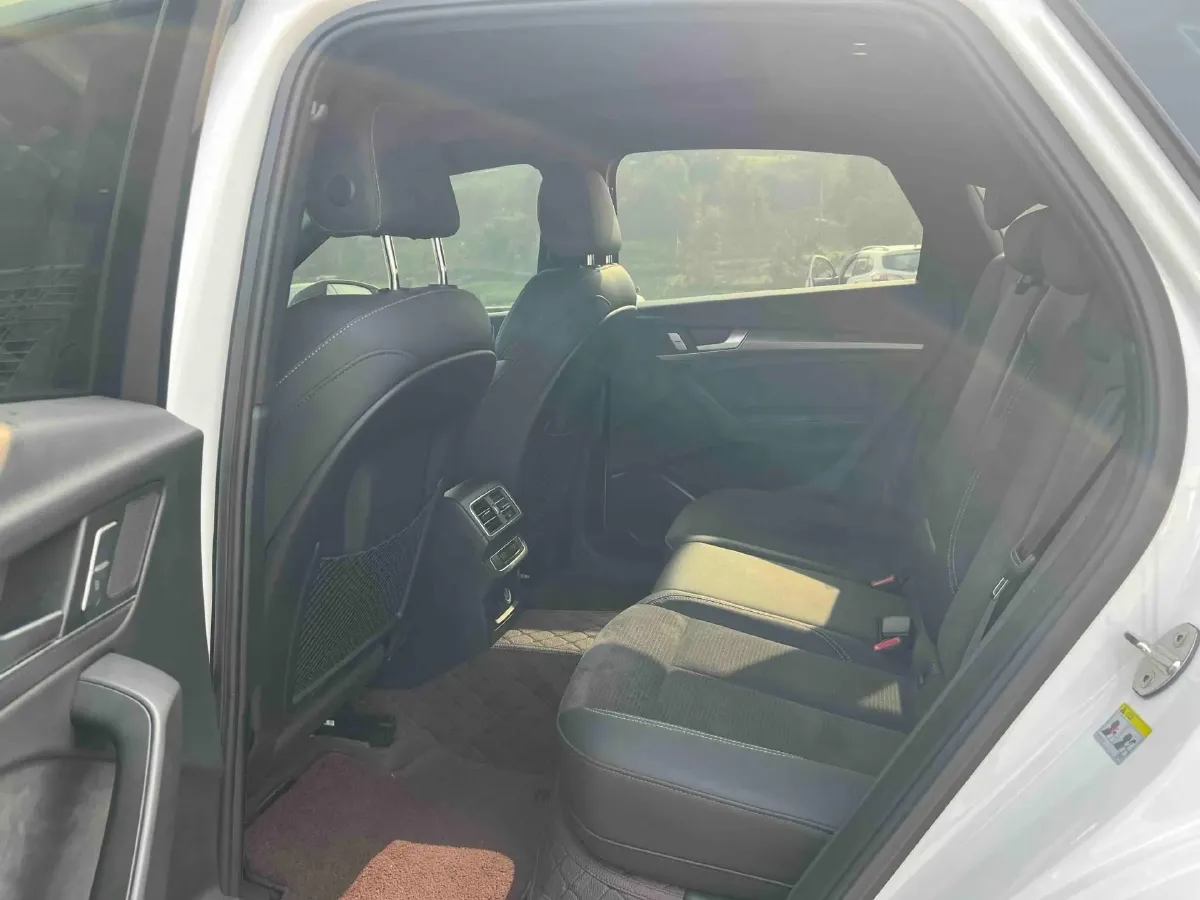 2023 Audi Q5L Sportback 2.0T 190HP L4 7DCT,autocango,china used car exporter,china ev exporter,chinese used car exporter,chinese used ev exporter