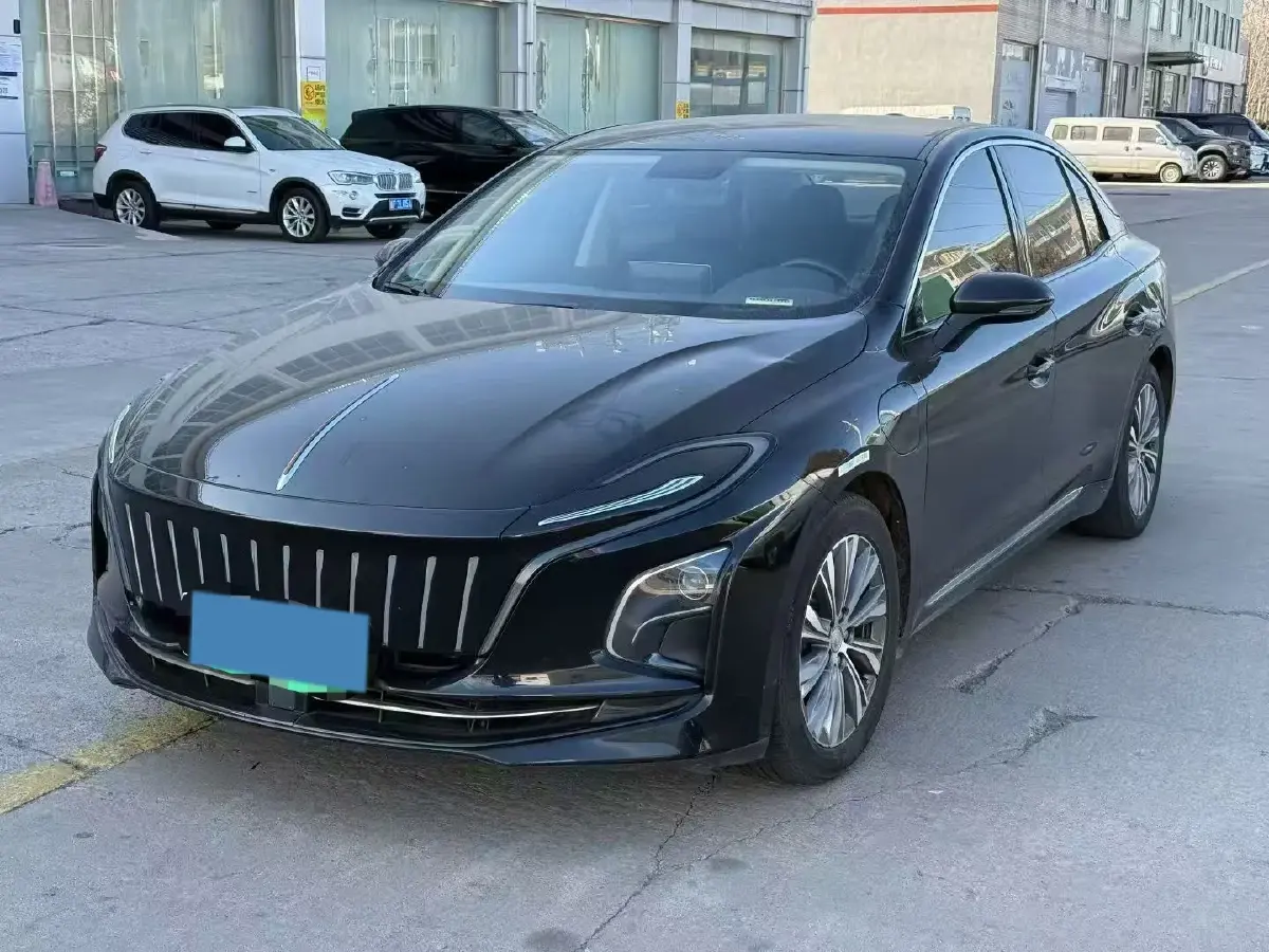 2024 HongQi E-QM5 BEV 72KWH
