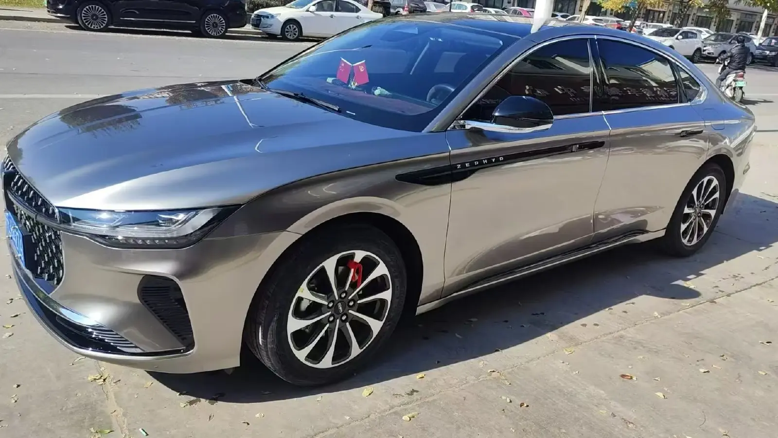 2025 Lincoln Z 2.0T 261HP L4 8AT