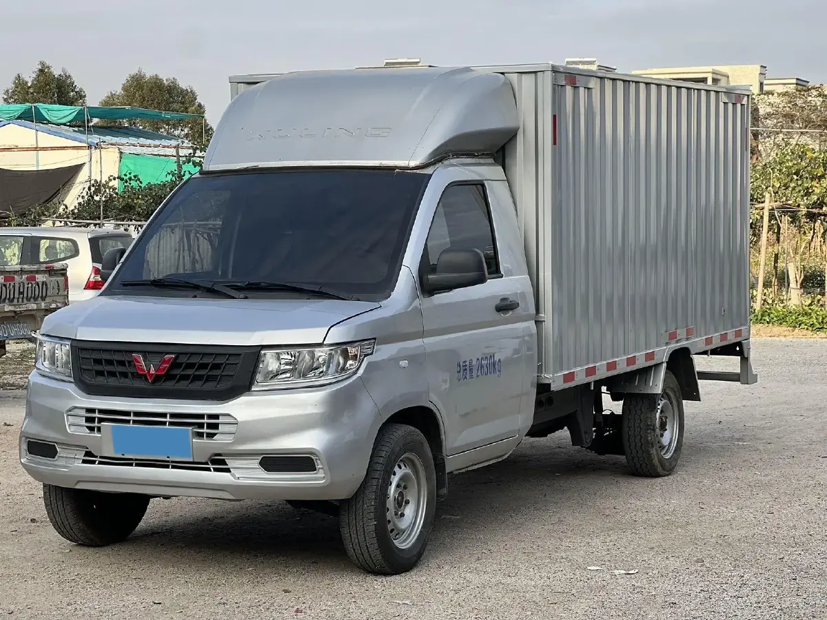 2021 WuLing RongGuang New Truck 1.8L 125HP L4 5MT