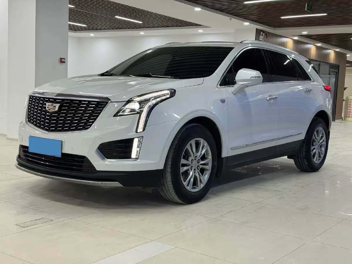 2022 Cadillac XT5 2.0T 237HP L4 9AT