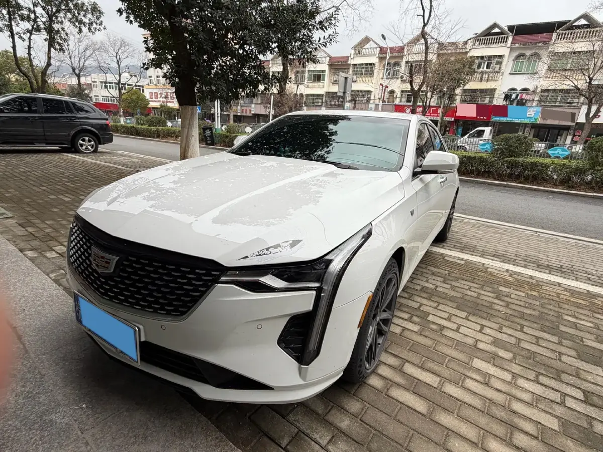 2022 Cadillac CT4 2.0T 237HP L4 8AT