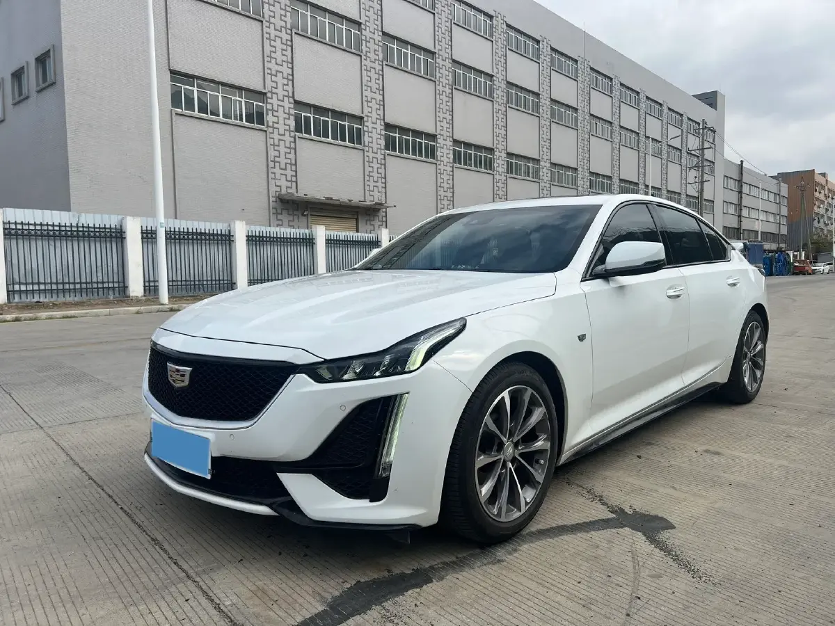 2020 Cadillac CT5 2.0T 241HP L4 10AT