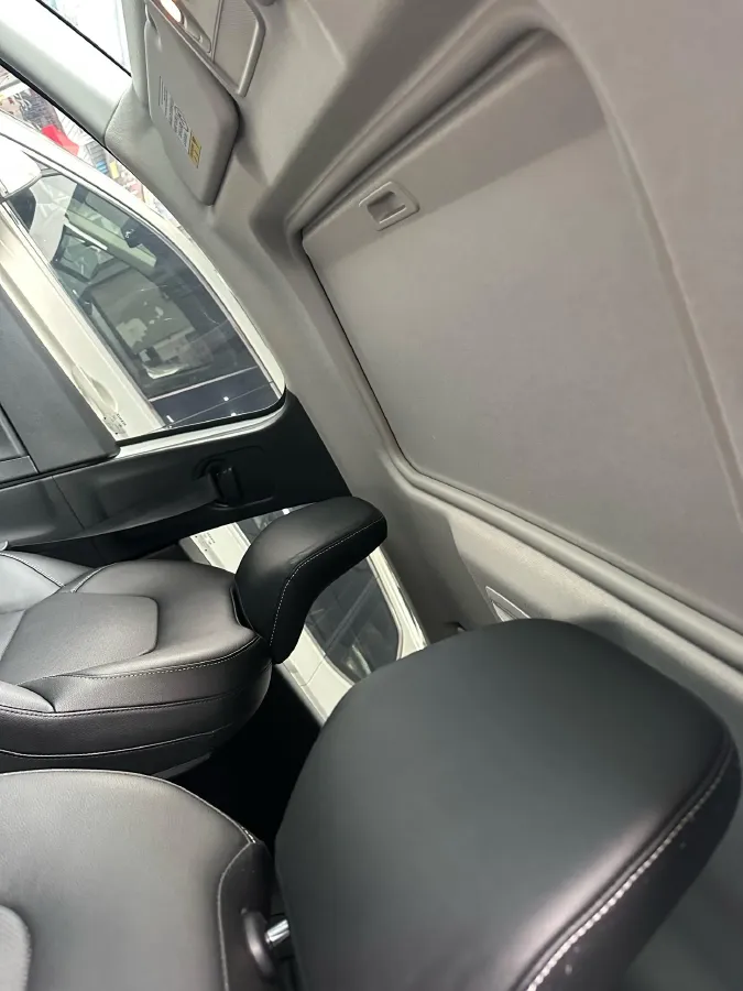 2019 Renault Captur 1.3T 159HP L4 7DCT,autocango,china used car exporter,china ev exporter,chinese used car exporter,chinese used ev exporter