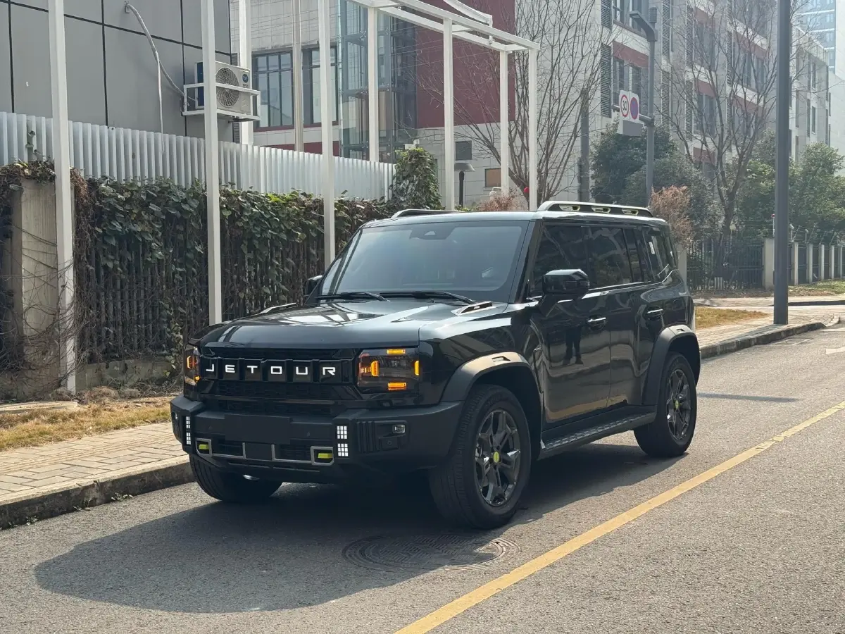 2023 Jetour Traveller 2.0T 254HP L4 7DCT