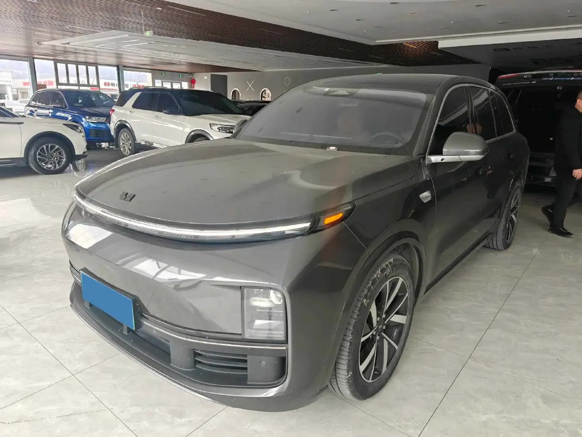 2023 Li L8 Range Extended 154HP REEV 40.9KWH