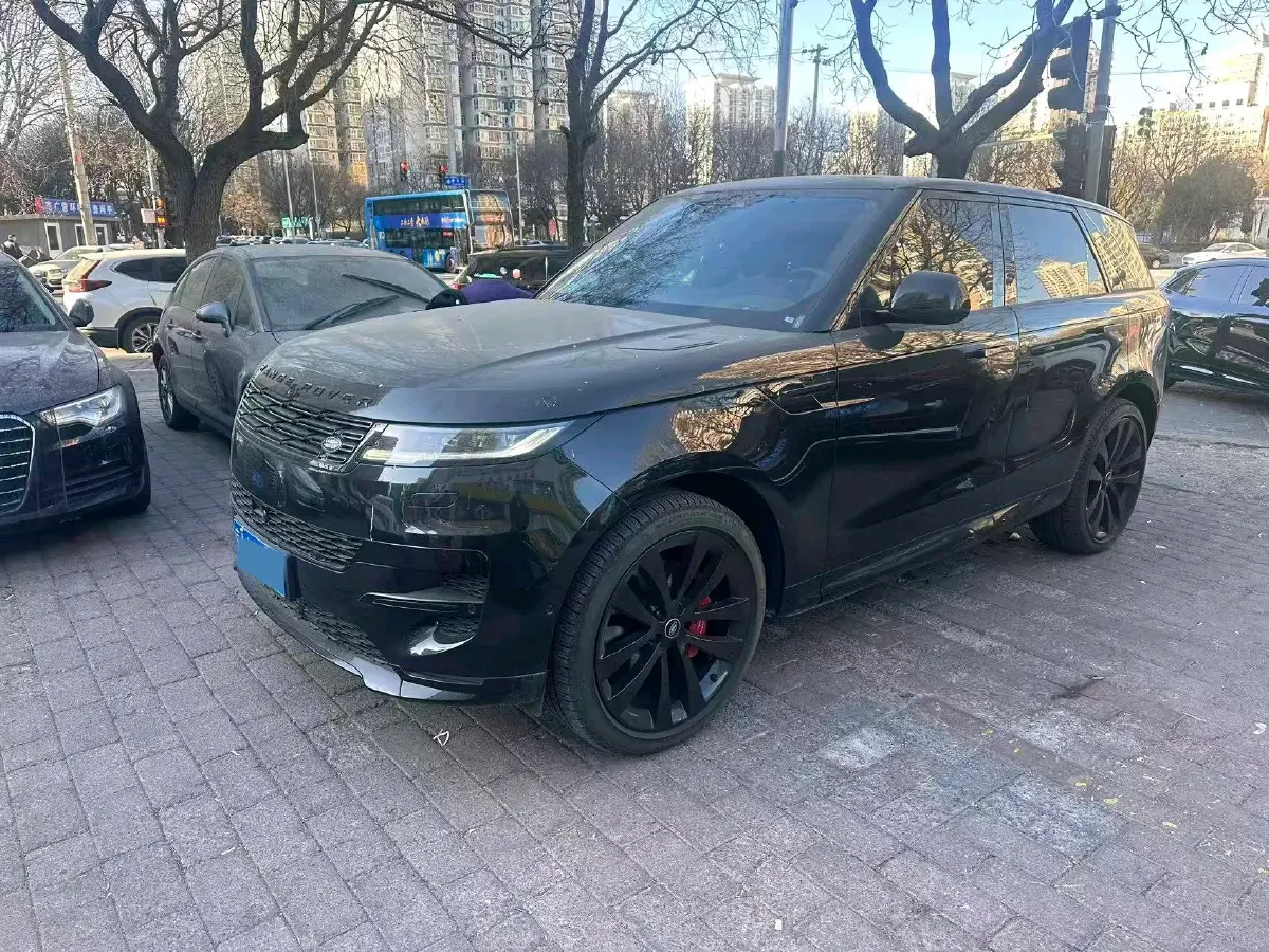 2025 Land Rover Range Rover Sport 3.0T 400HP L6 8AT