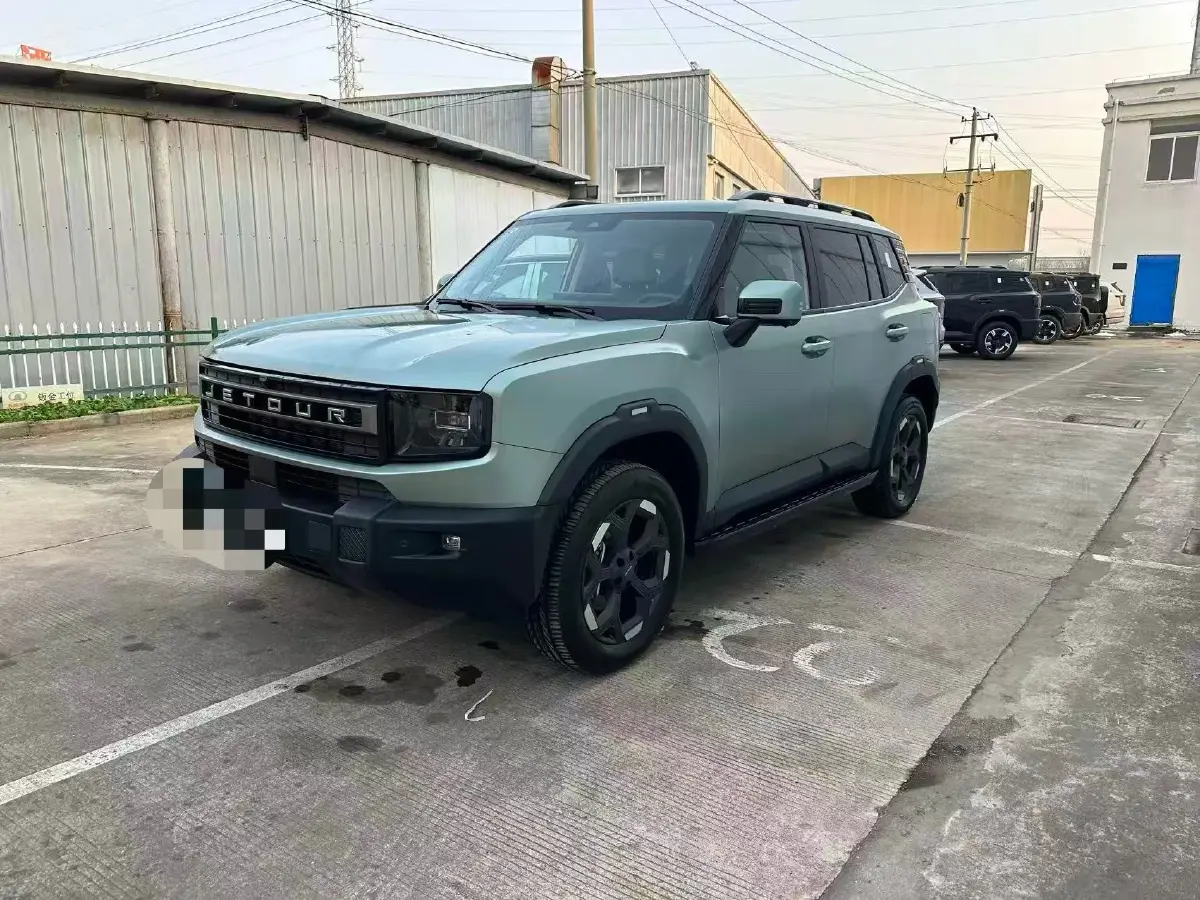 2025 Jetour Freeman 2.0T 254HP L4 8AT