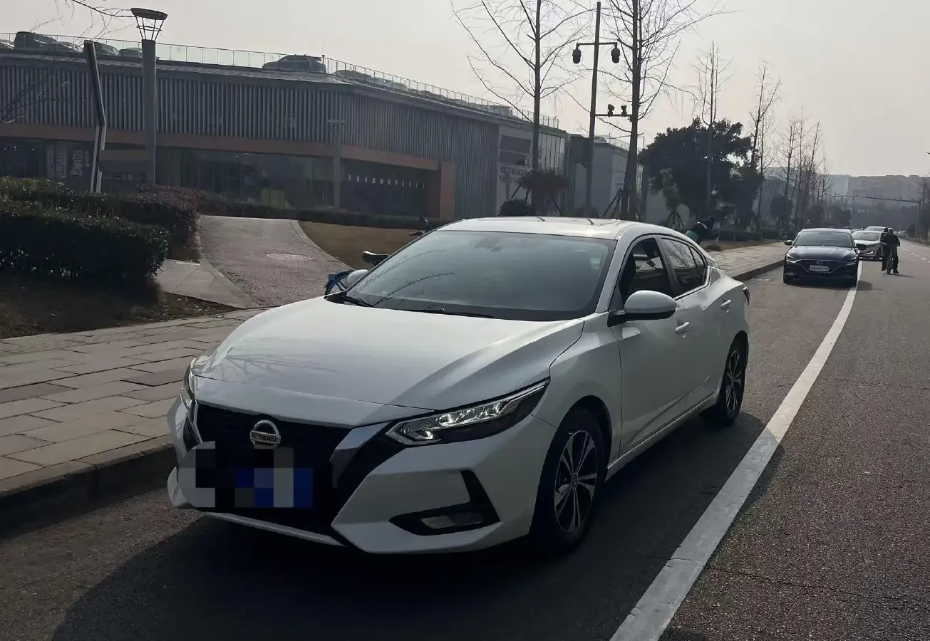 2022 Nissan Sylphy 1.6L 135HP L4 CVT