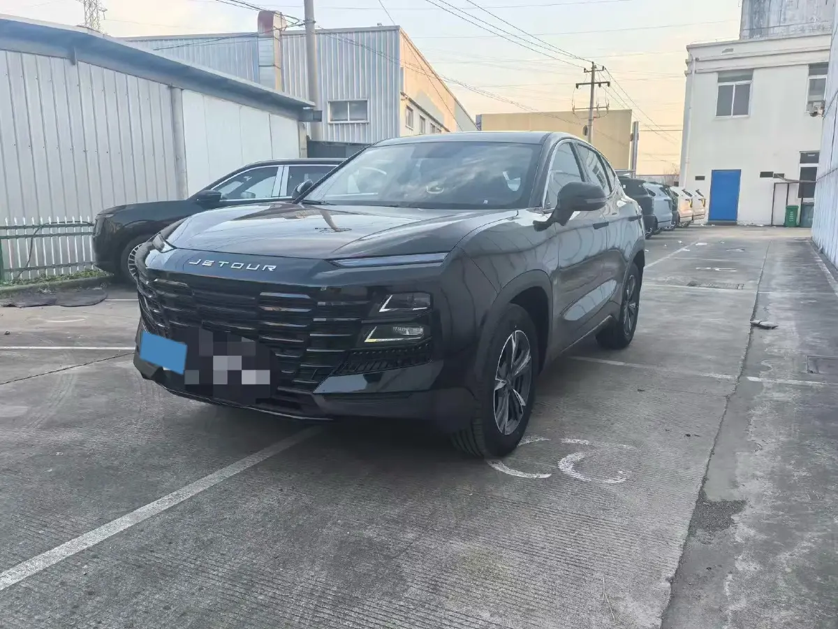 2023 Jetour DASHING 1.5T 156HP L4 6DCT