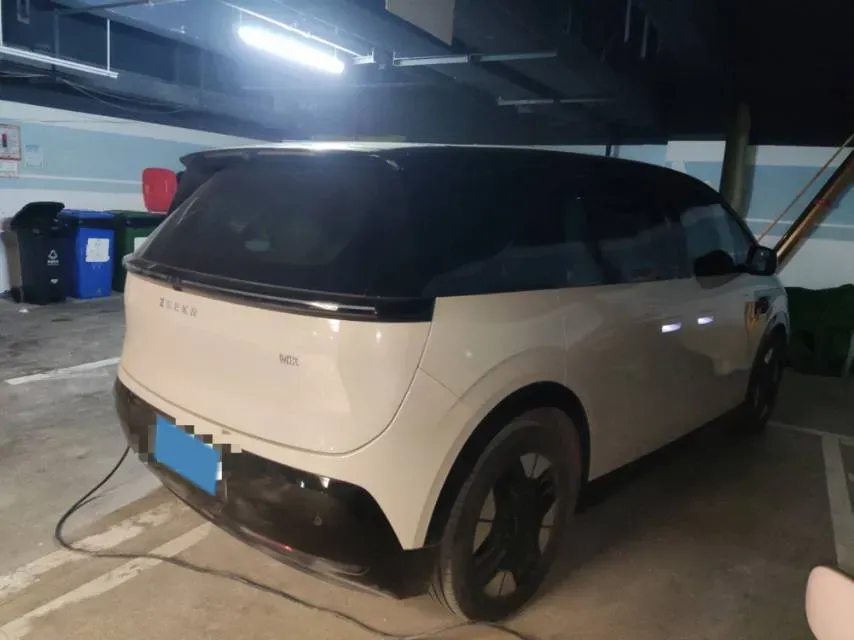 2025 Zeekr MIX BEV 102KWH,autocango,china used car exporter,china ev exporter,chinese used car exporter,chinese used ev exporter