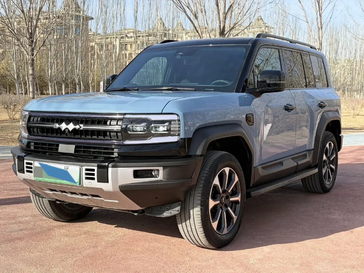 2023 FangChengBao Bao 5 1.5T 194HP L4 E-CVT PHEV 31.8KWH