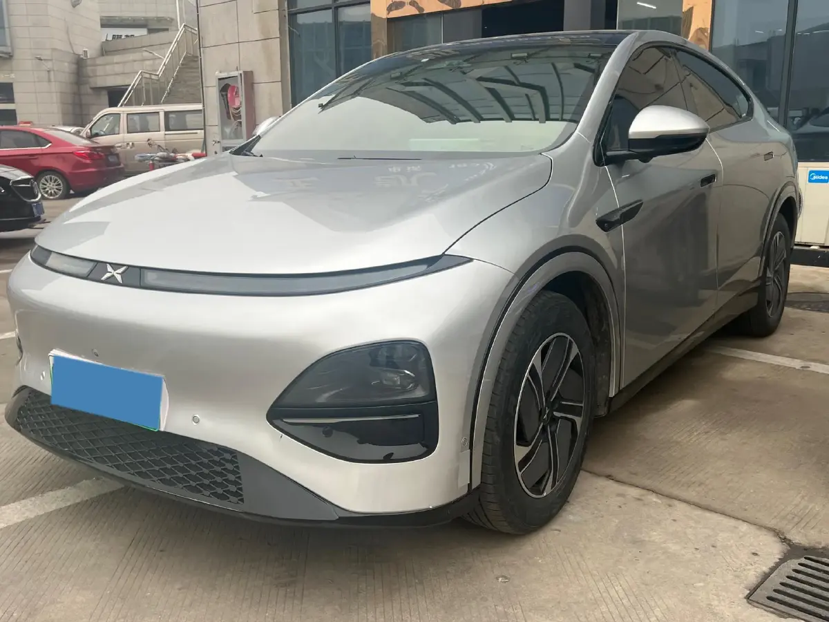 2023 Xpeng G6 BEV 66KWH