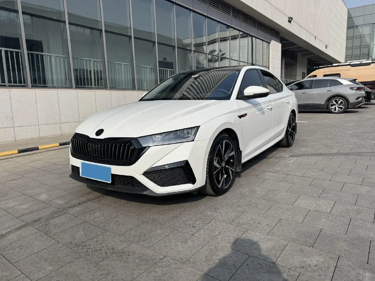 2023 Skoda Octavia 1.4T 150HP L4 7DCT