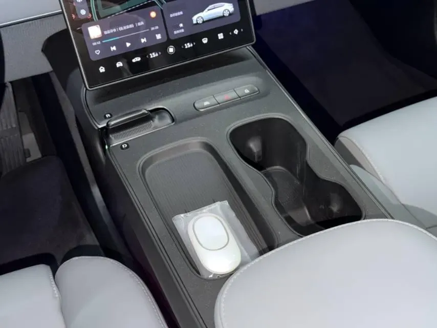 2022 JunTian HeiWuShi Youth 2.0T 203HP L4 6AT,autocango,china used car exporter,china ev exporter,chinese used car exporter,chinese used ev exporter