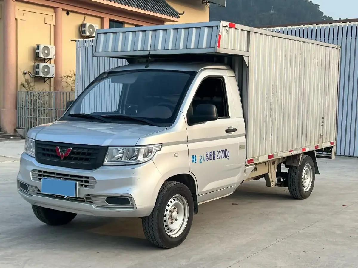 2019 WuLing RongGuang New Truck 1.8L 133HP L4 5MT