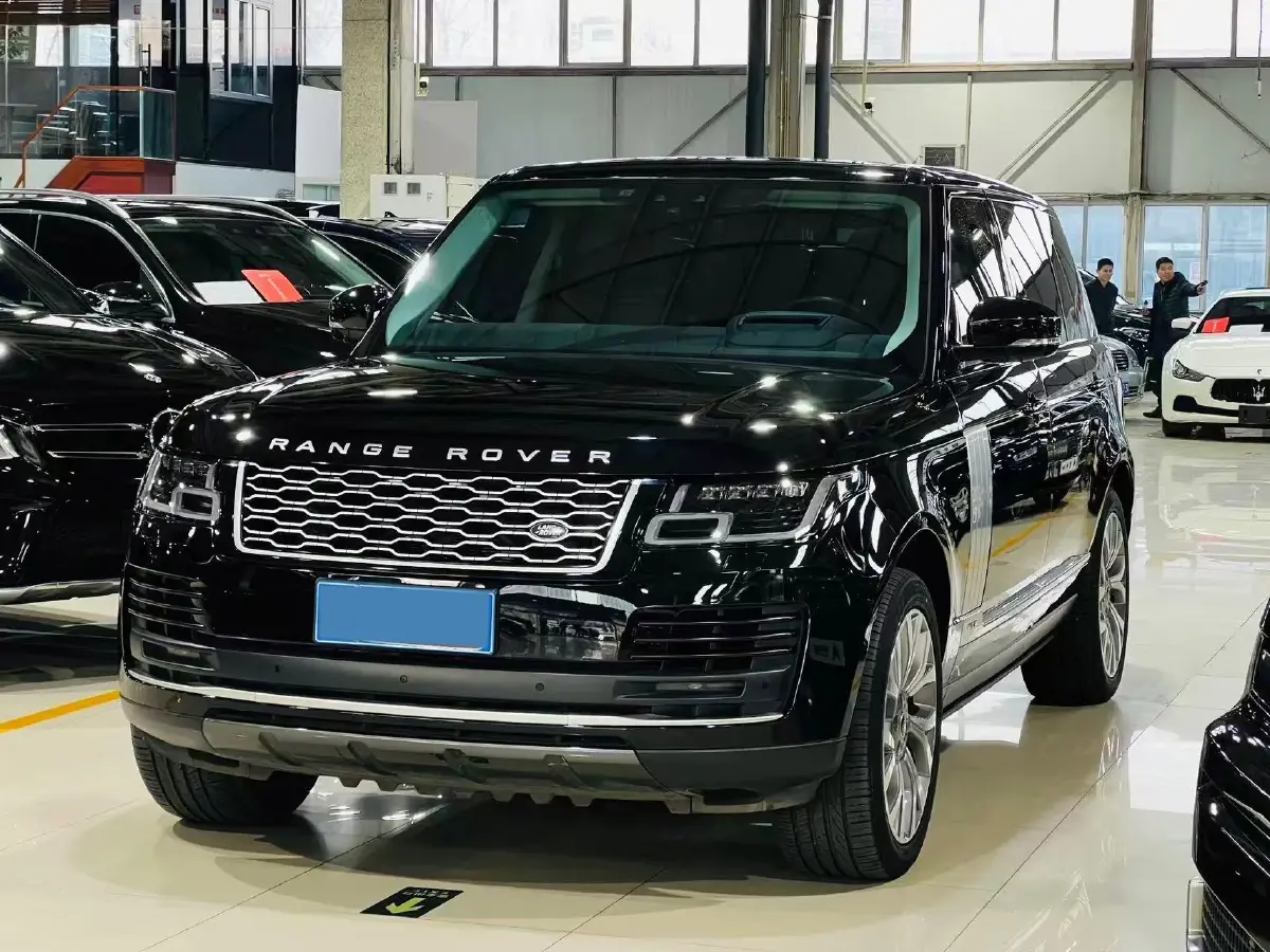 2021 Land Rover Range Rover 3.0T 400HP L6 8AT