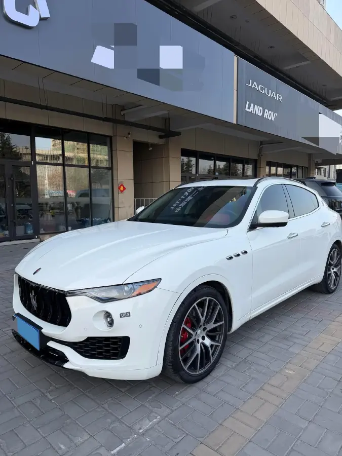 2016 Maserati Levante 3.0T 430HP V6 8AT