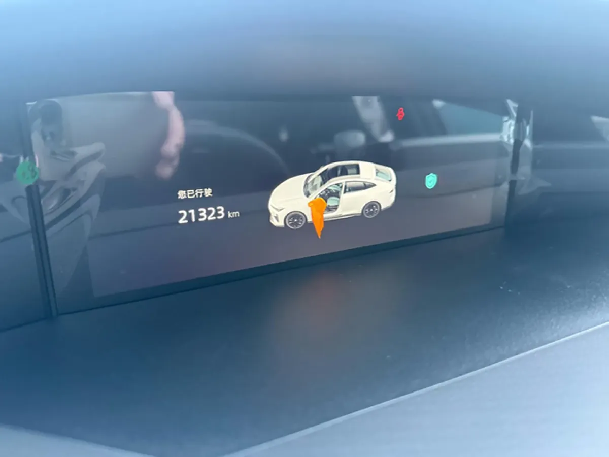 2025 ChangAn UNI-V 1.5T 192HP L4 7DCT,autocango,china used car exporter,china ev exporter,chinese used car exporter,chinese used ev exporter