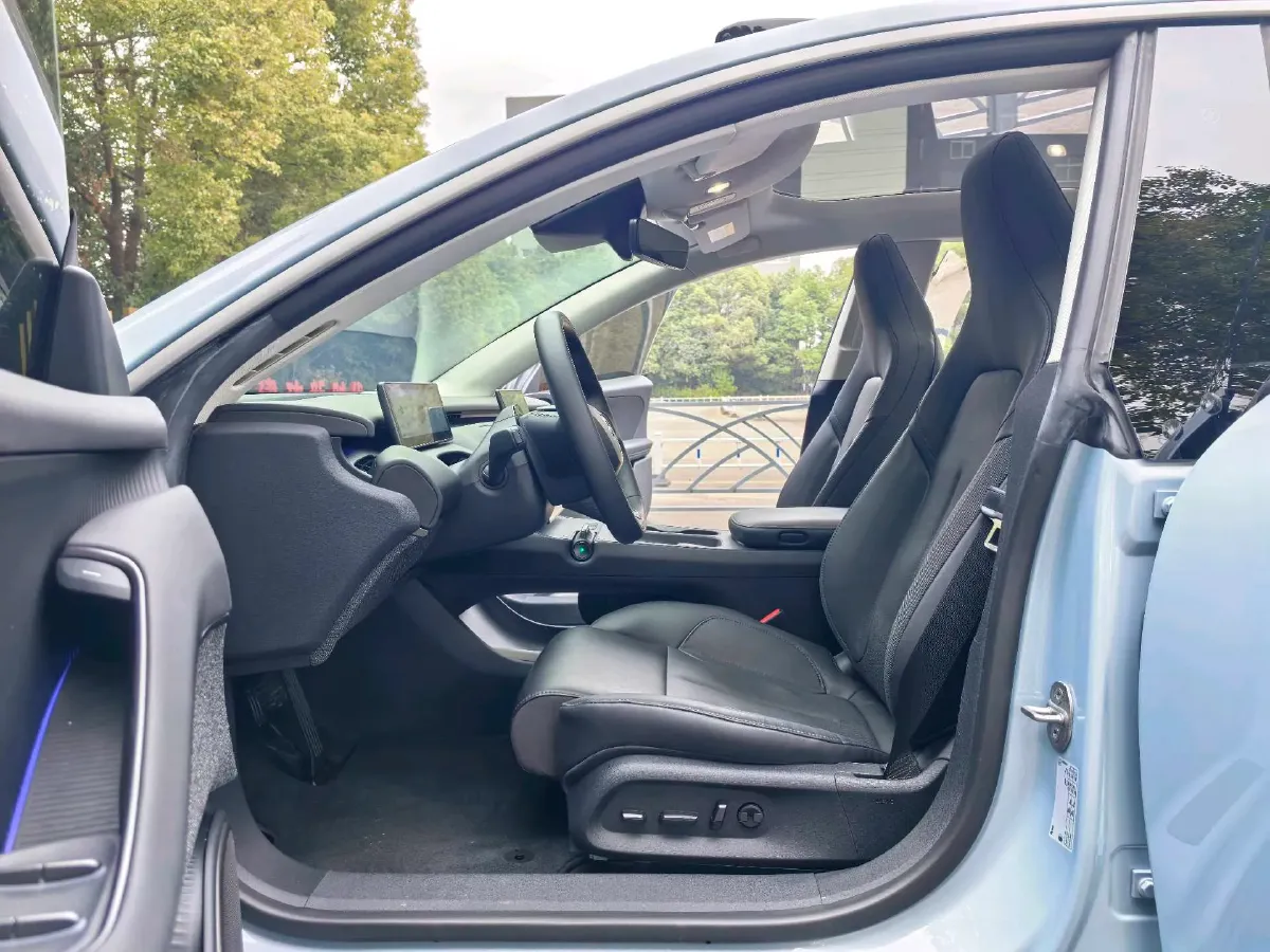 2022 JunTian HeiWuShi Youth 2.0T 203HP L4 6AT,autocango,china used car exporter,china ev exporter,chinese used car exporter,chinese used ev exporter