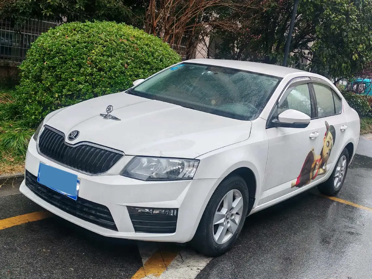 2017 Skoda Octavia 1.6L 110HP L4 6AT