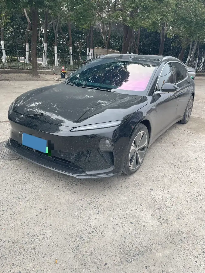 2023 NIO ET5T BEV 75KWH