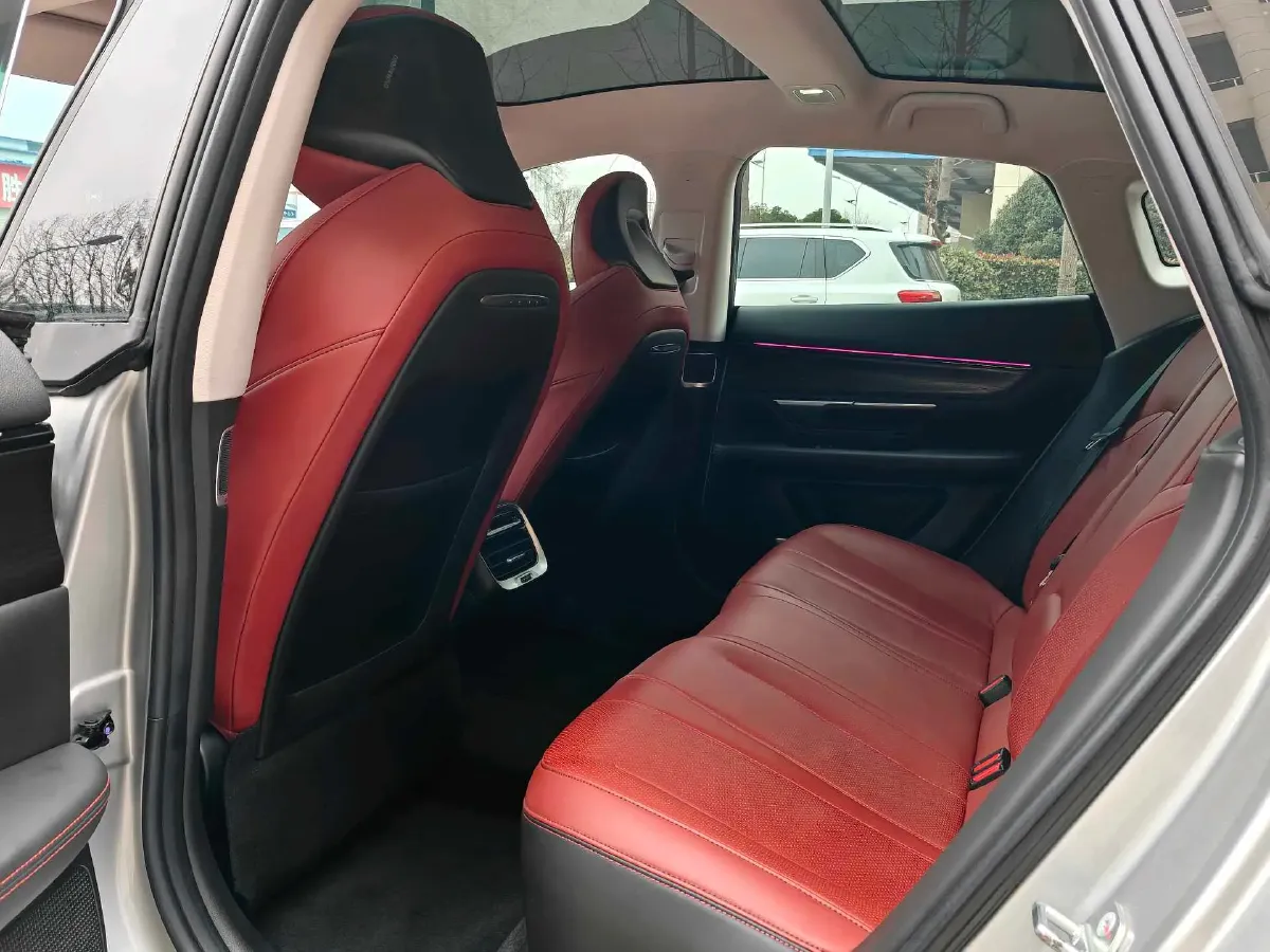 2022 Volkswagen Tiguan X 2.0T 220HP L4 7DCT,autocango,china used car exporter,china ev exporter,chinese used car exporter,chinese used ev exporter