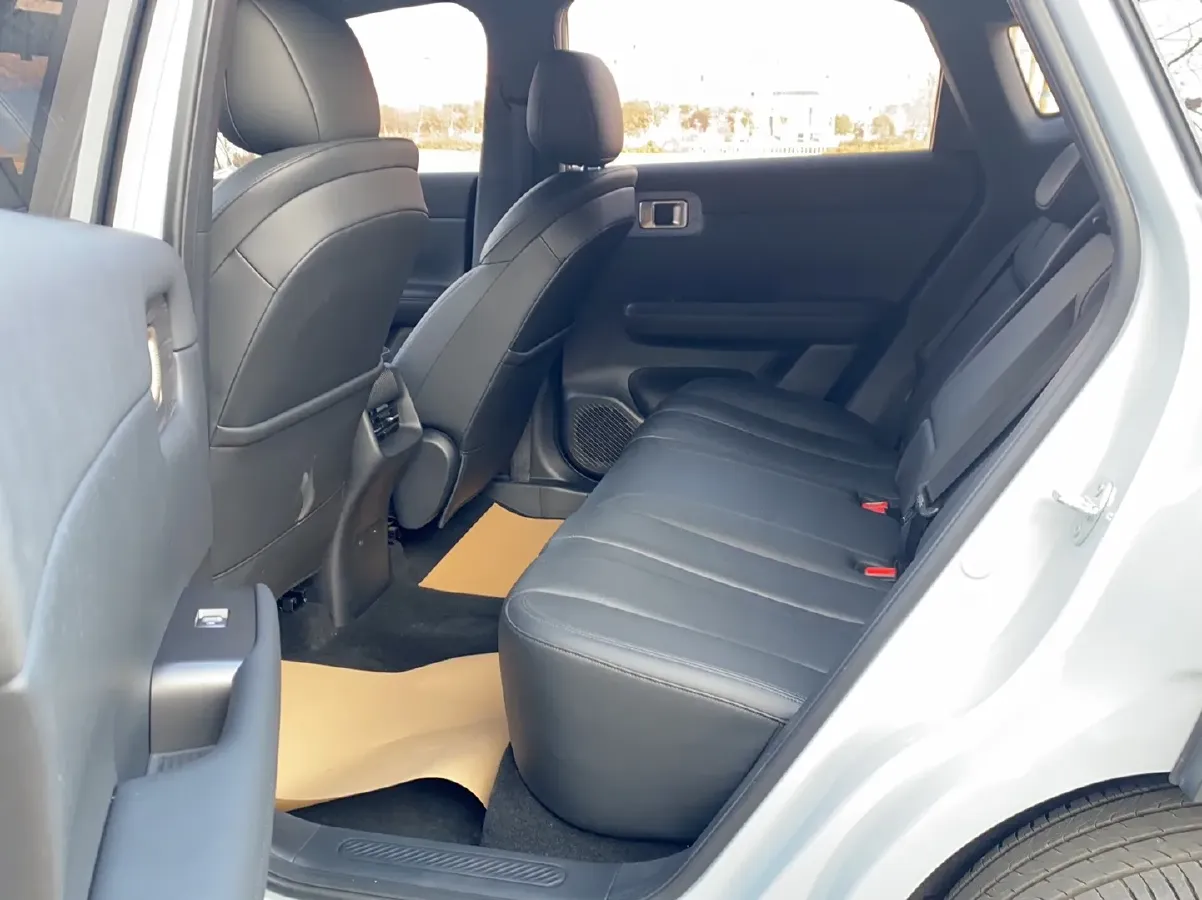 2024 WuLing XingGuangS 1.5L 106HP L4 E-CVT PHEV 20.5KWH,autocango,china used car exporter,china ev exporter,chinese used car exporter,chinese used ev exporter