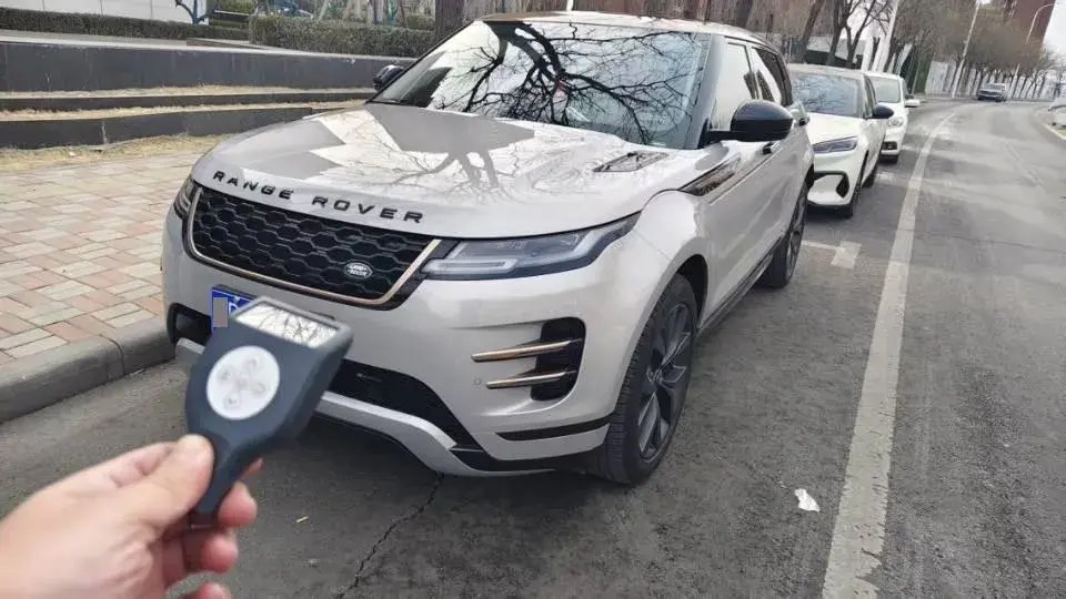 2023 Land Rover Range Rover Evoque 2.0T 249HP L4 9AT