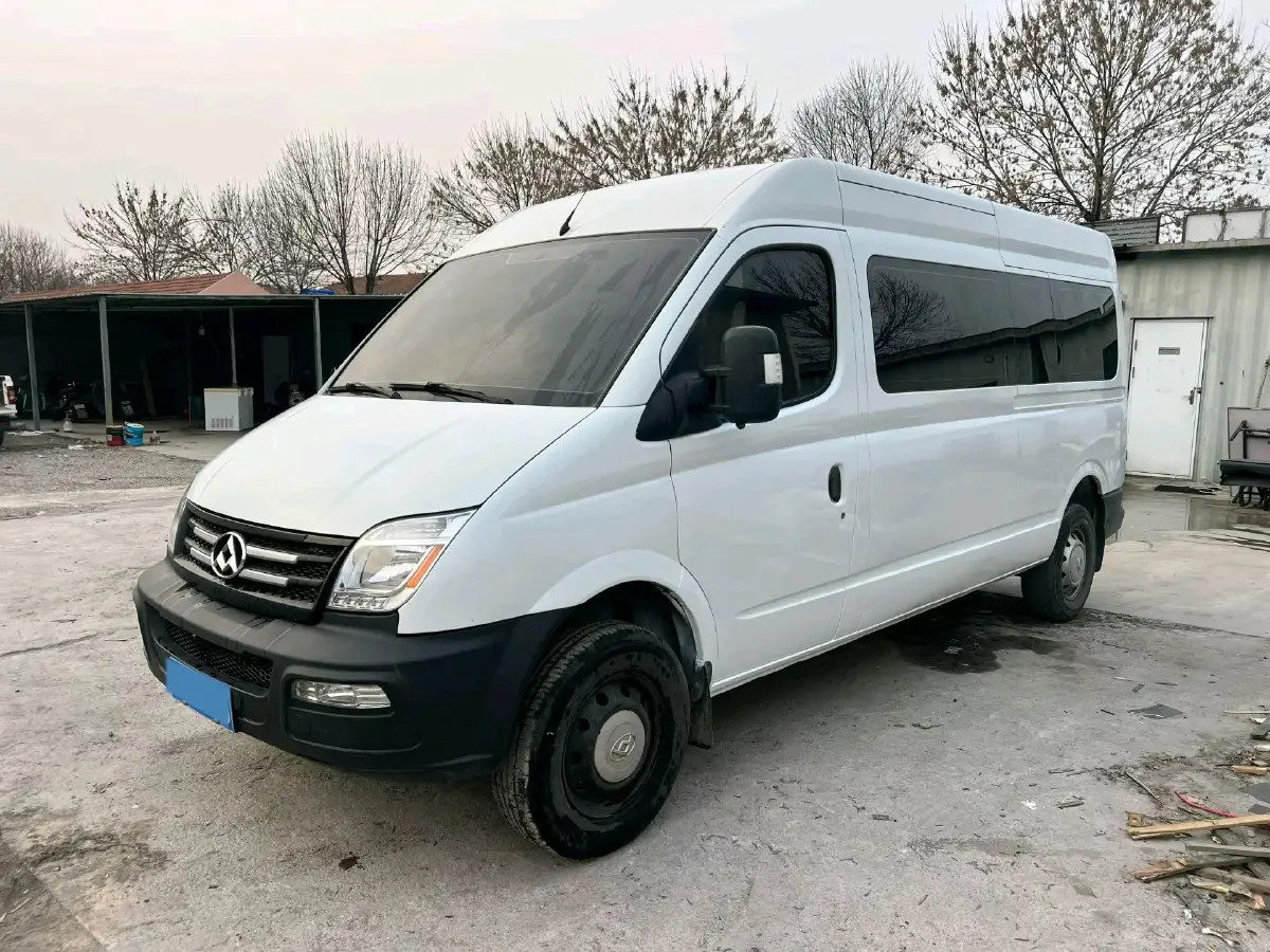 2020 MAXUS XinTu V80 2.5T 136HP L4 6MT