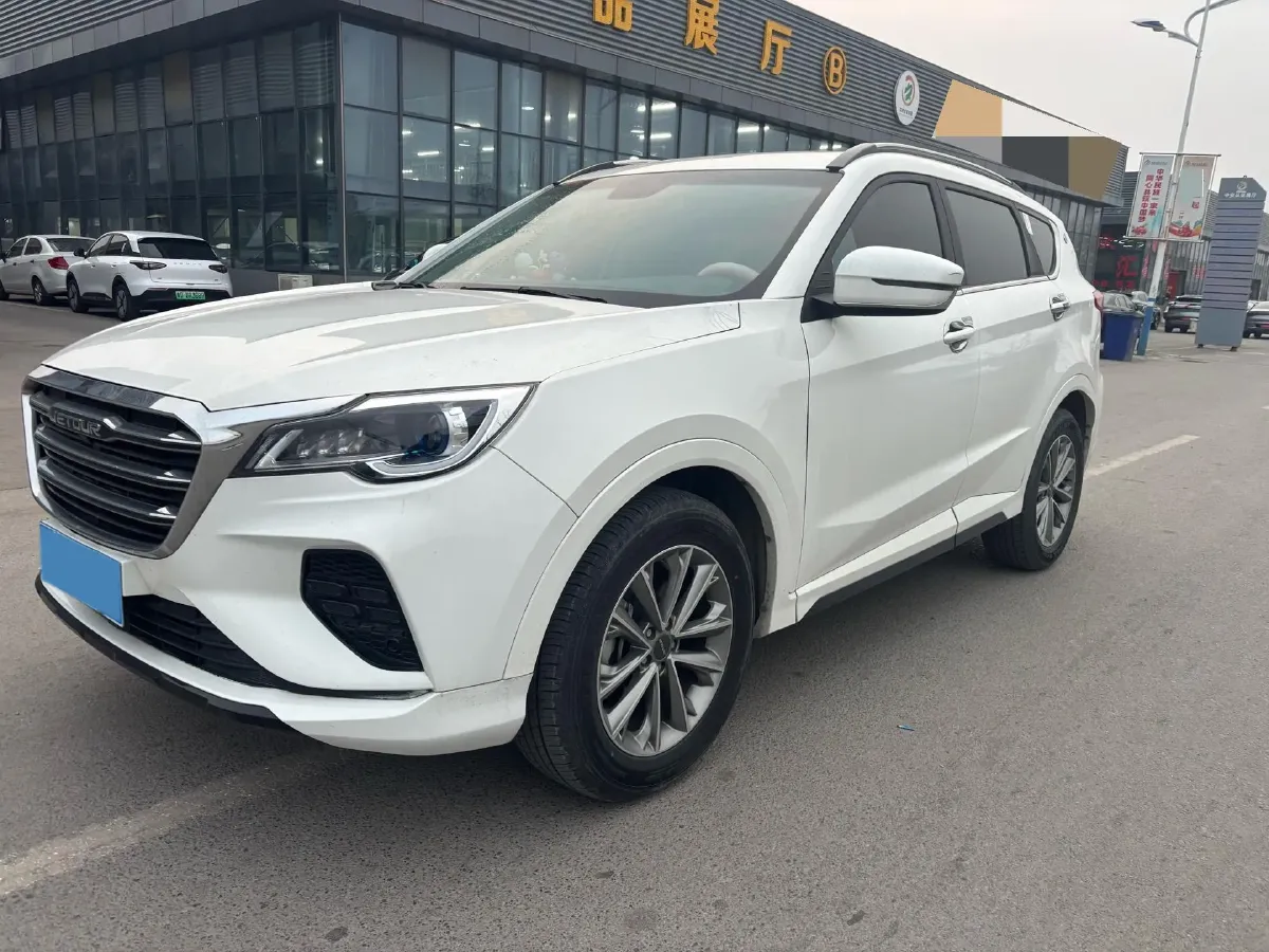 2022 Jetour X70M 1.5T 156HP L4 6MT,autocango,china used car exporter,china ev exporter,chinese used car exporter,chinese used ev exporter