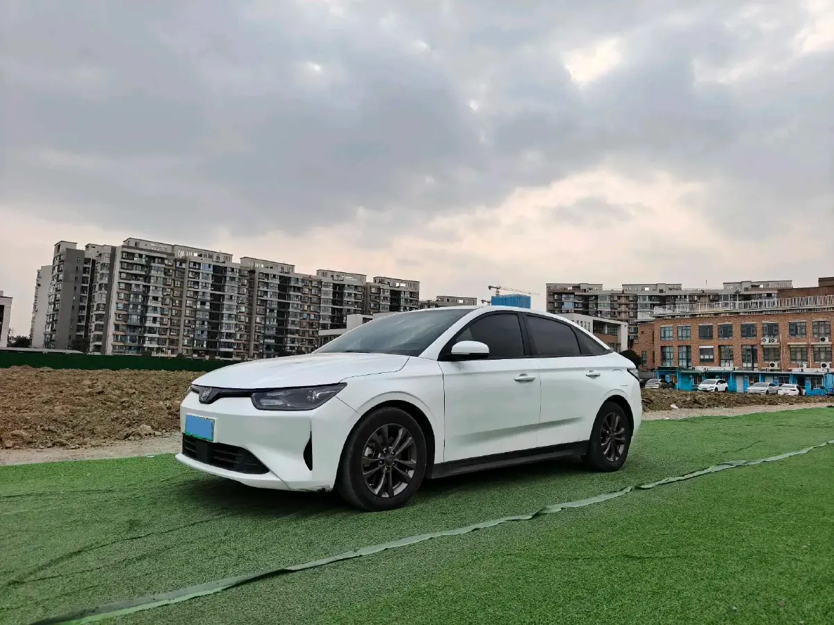 2021 Weltmeister E.5 BEV 49.92KWH