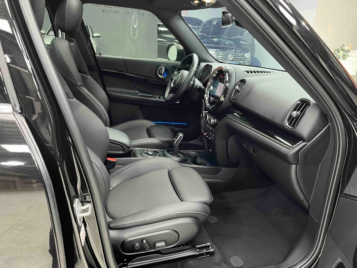 2022 MINI COUNTRYMAN 2.0T 192HP L4 8AT,autocango,china used car exporter,china ev exporter,chinese used car exporter,chinese used ev exporter