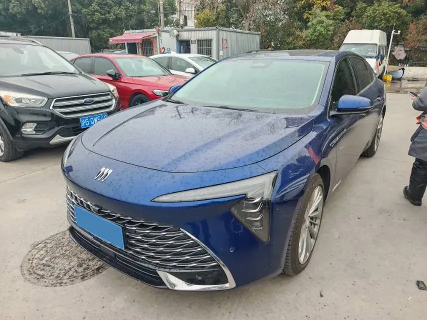 2023 Buick Larcosse 2.0T 237HP L4 9AT