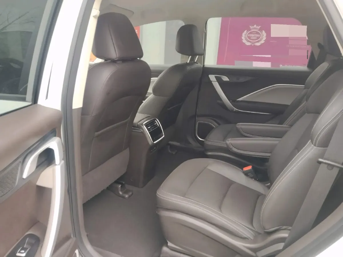 2025 Livan 8 BEV 68.03KWH,autocango,china used car exporter,china ev exporter,chinese used car exporter,chinese used ev exporter