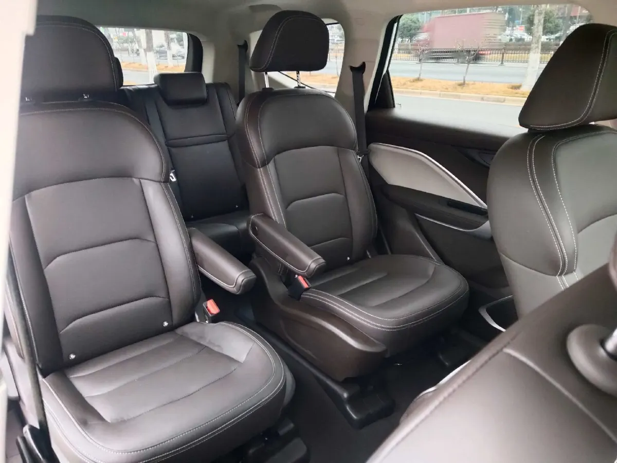 2025 Livan 8 BEV 68.03KWH,autocango,china used car exporter,china ev exporter,chinese used car exporter,chinese used ev exporter