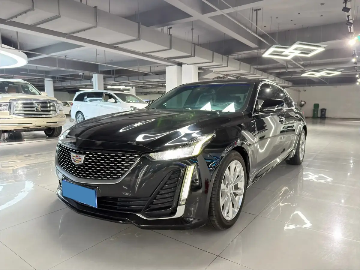 2022 Cadillac CT5 2.0T 237HP L4 10AT