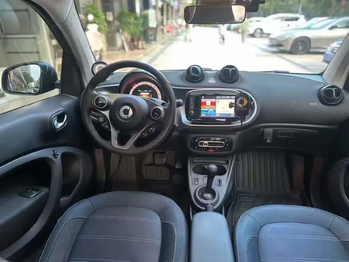 2018 Smart smart forfour 0.9T 90HP L3 6DCT,autocango,china used car exporter,china ev exporter,chinese used car exporter,chinese used ev exporter