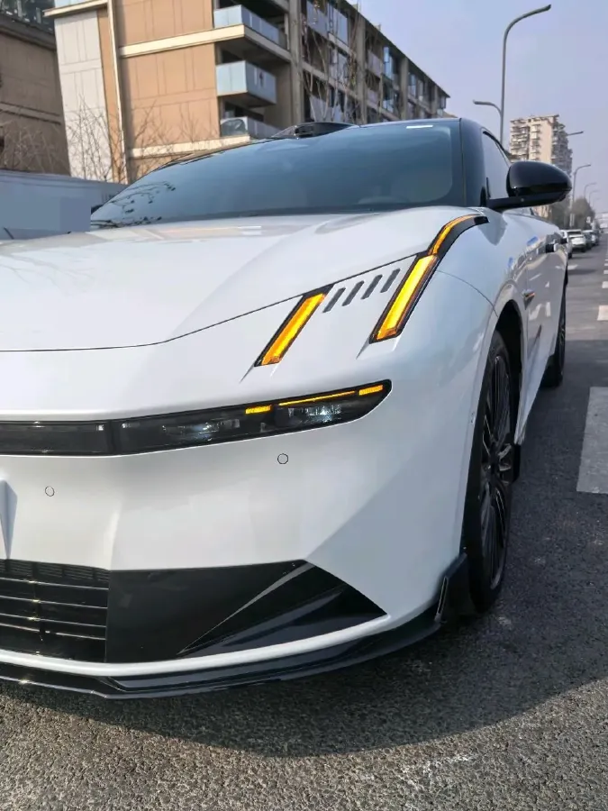 2025 LYNK&CO 10 EM-P 1.5T 163HP L4 3DHT PHEV,autocango,china used car exporter,china ev exporter,chinese used car exporter,chinese used ev exporter