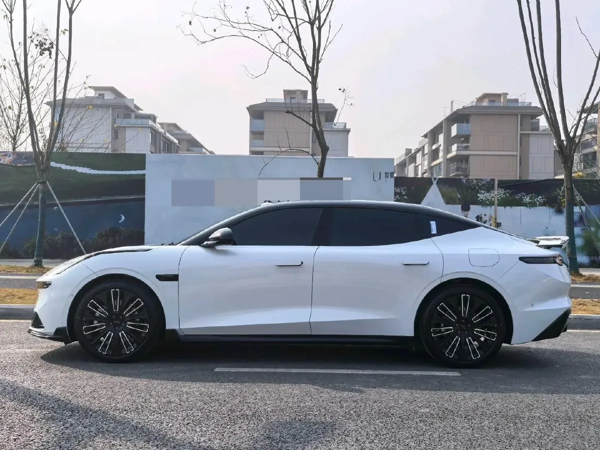 2025 LYNK&CO 10 EM-P 1.5T 163HP L4 3DHT PHEV,autocango,china used car exporter,china ev exporter,chinese used car exporter,chinese used ev exporter