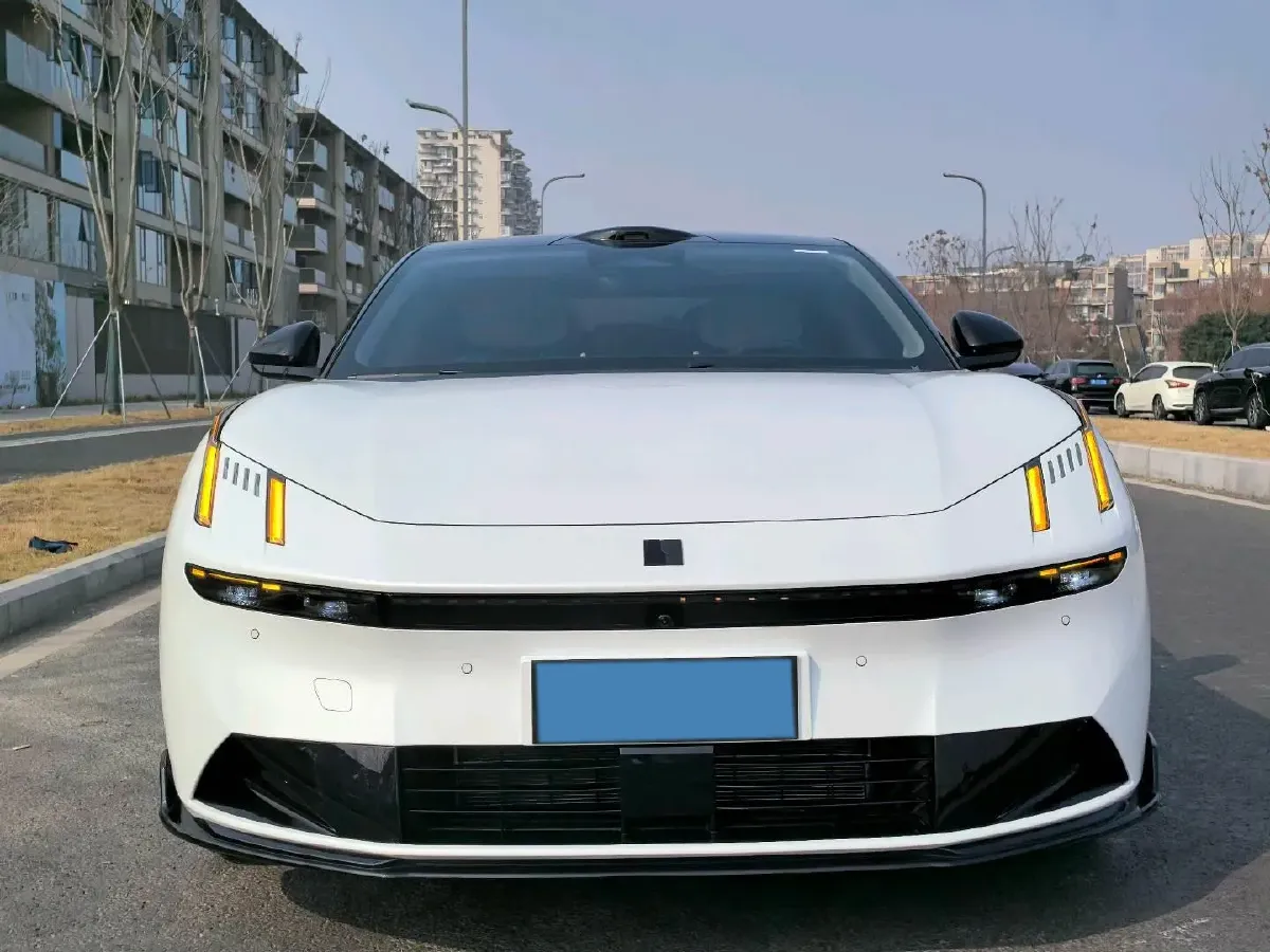 2025 LYNK&CO 10 EM-P 1.5T 163HP L4 3DHT PHEV,autocango,china used car exporter,china ev exporter,chinese used car exporter,chinese used ev exporter