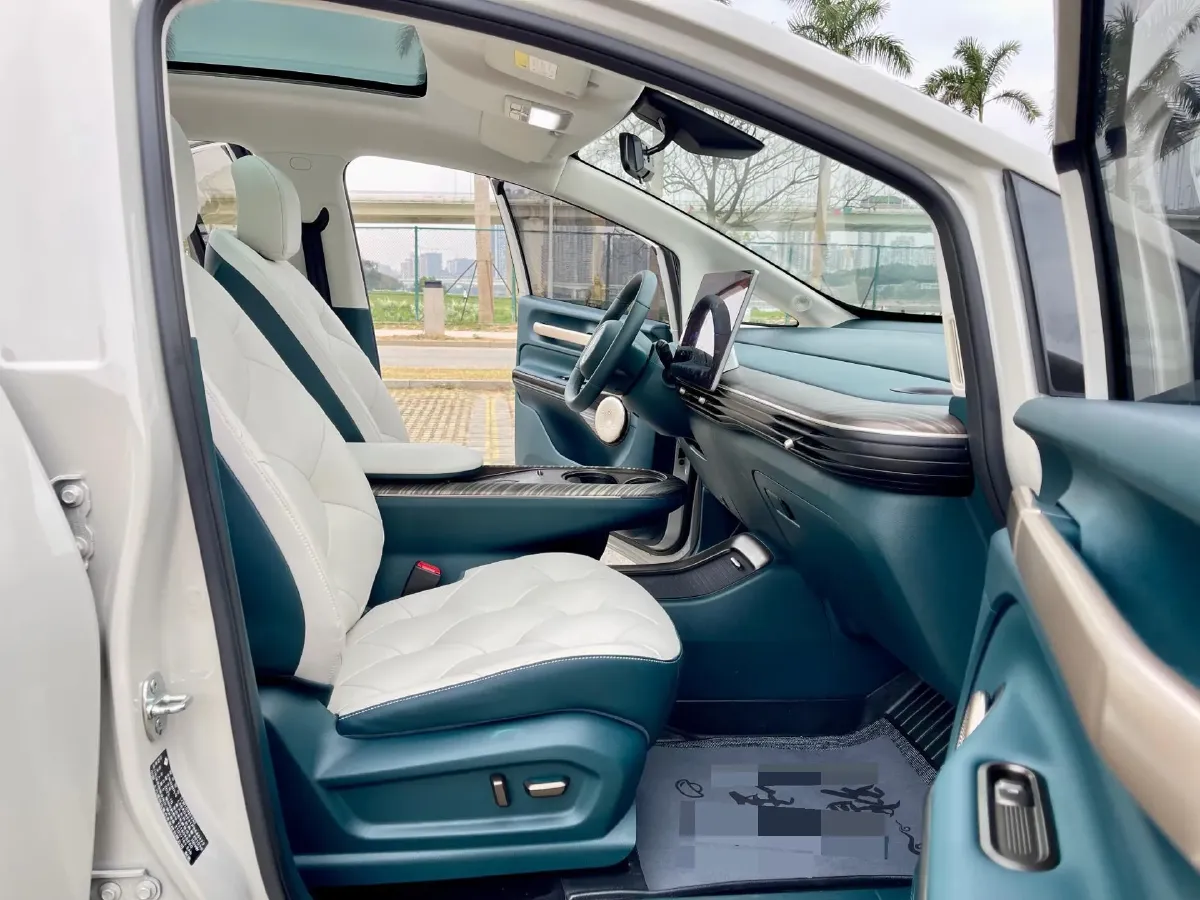 2023 BaoJun Cloud BEV 50.6KWH,autocango,china used car exporter,china ev exporter,chinese used car exporter,chinese used ev exporter