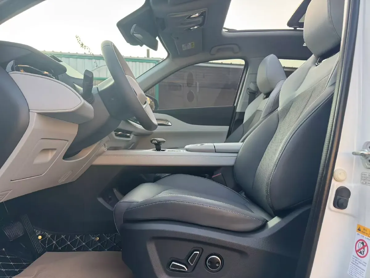 2025 Bestune T90 2.0T 252HP L4 8AT,autocango,china used car exporter,china ev exporter,chinese used car exporter,chinese used ev exporter