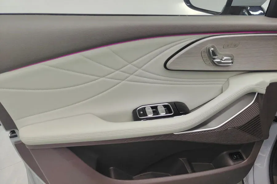 2024 Exceed RX C-DM 1.5T 156HP L4 3DHT PHEV 19.43KWH,autocango,china used car exporter,china ev exporter,chinese used car exporter,chinese used ev exporter