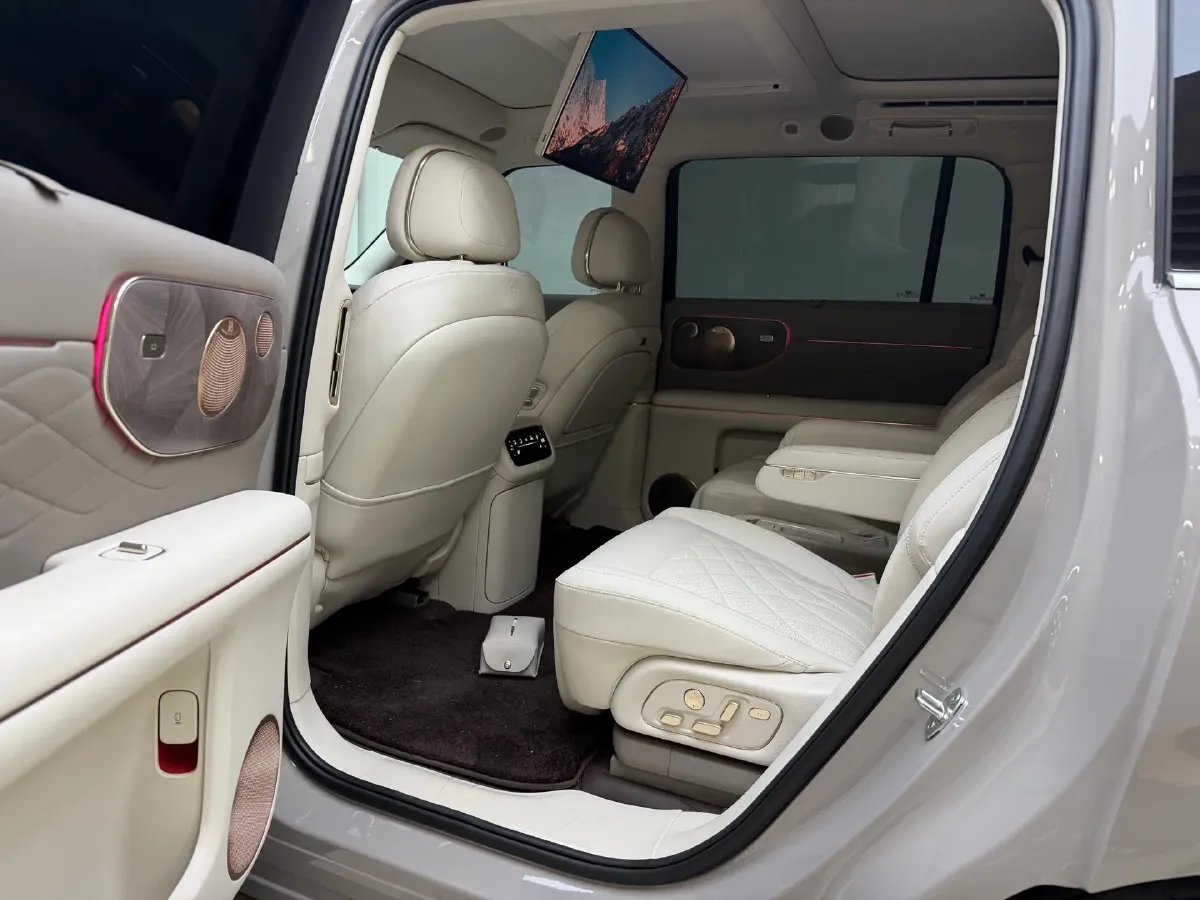 2026 IM LS9 REEV 155HP REEV,autocango,china used car exporter,china ev exporter,chinese used car exporter,chinese used ev exporter