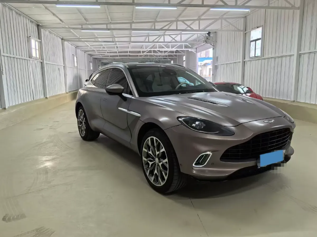 2021 Aston Martin DBX 4.0T 550HP V8 9AT,autocango,china used car exporter,china ev exporter,chinese used car exporter,chinese used ev exporter