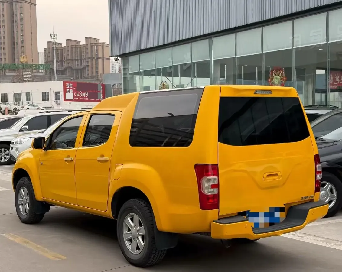 2018 Isuzu Jim 2.0T 204HP L4 5MT,autocango,china used car exporter,china ev exporter,chinese used car exporter,chinese used ev exporter