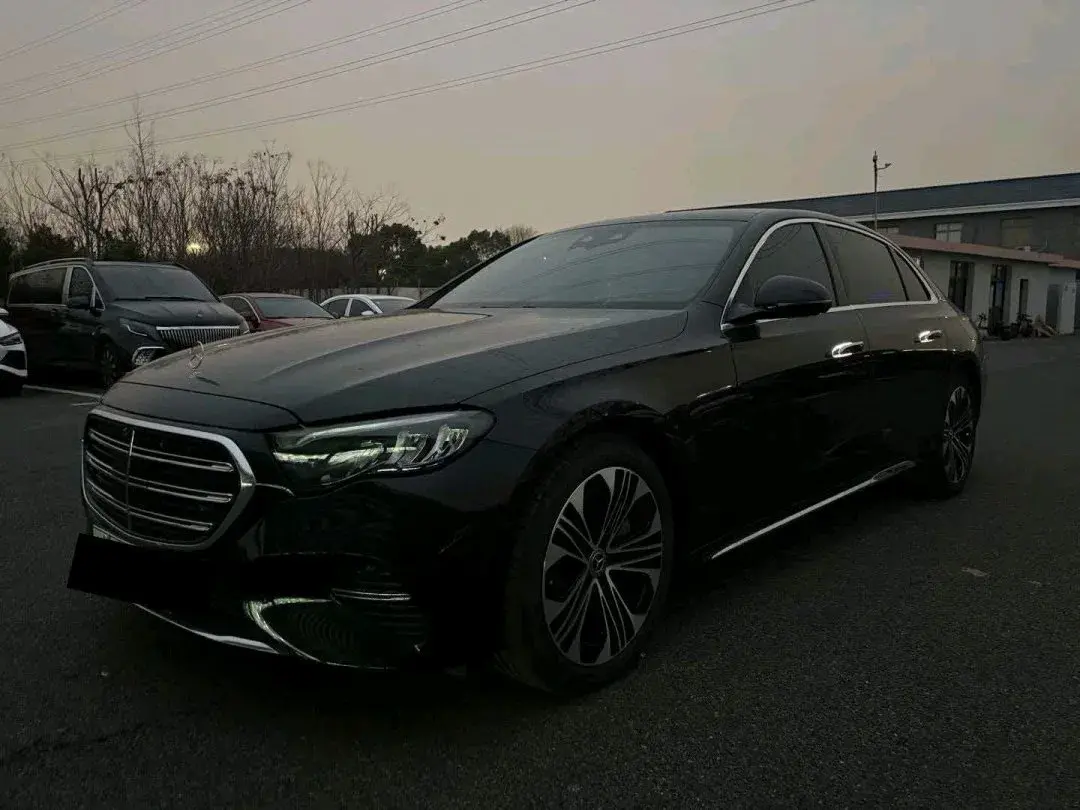 2024 Mercedes-Benz E Class 2.0T 204HP L4 9AT PHEV 25.4KWH