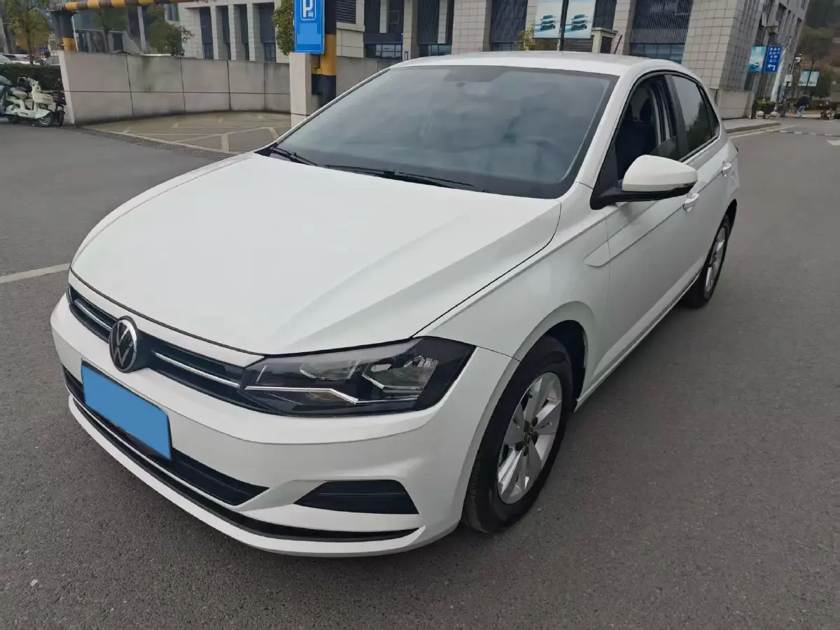 2023 Volkswagen Polo 1.5L 110HP L4 6AT
